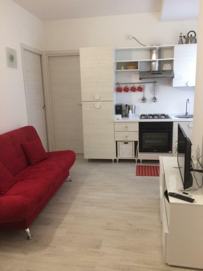Appartamento Rubino - Lovely Little Flat 3 Minutes From Golf Club 5 Minutes From Lake Soiano Del Lago Exterior photo